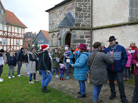 Ökumenische Feier des „Weihnachtsfriedens“ in Naumburg (Foto: Karl-Franz Thiede)